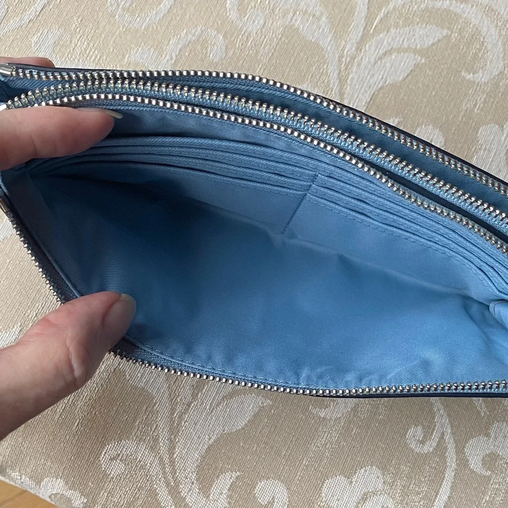 Coach Double Zip Wristlet F54056 Cornflower Blue Pebbled Leather NWT - Picture 9 of 14